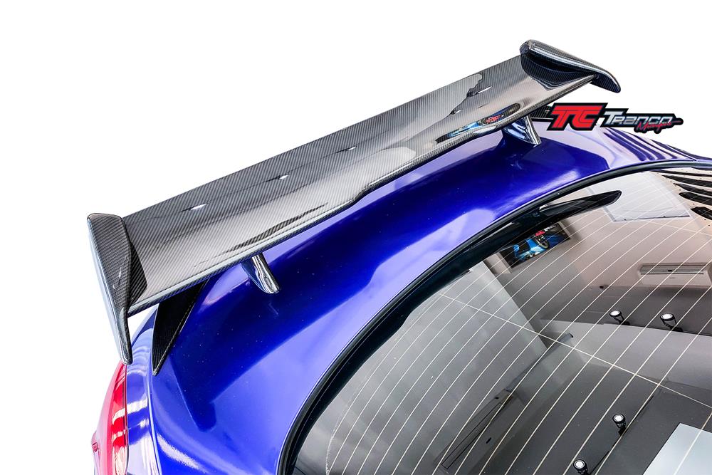 B287029<BR>  F87 M2 M2C MP 戰鬥尾翼  <BR>適用:F87 M2 M2C <BR> 材質:碳纖維