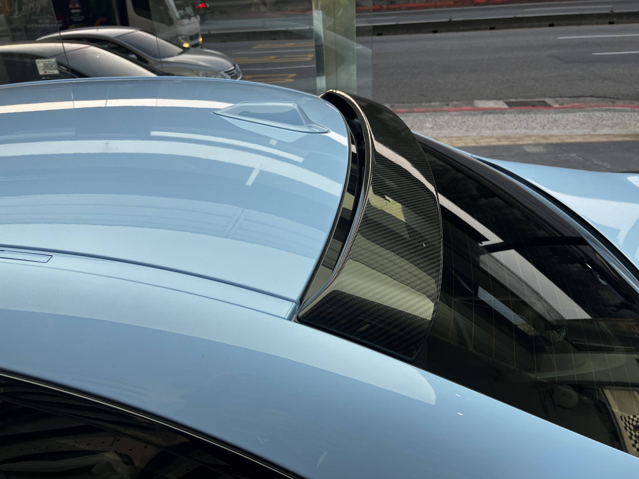 G87 M2 碳纖維 後上尾翼