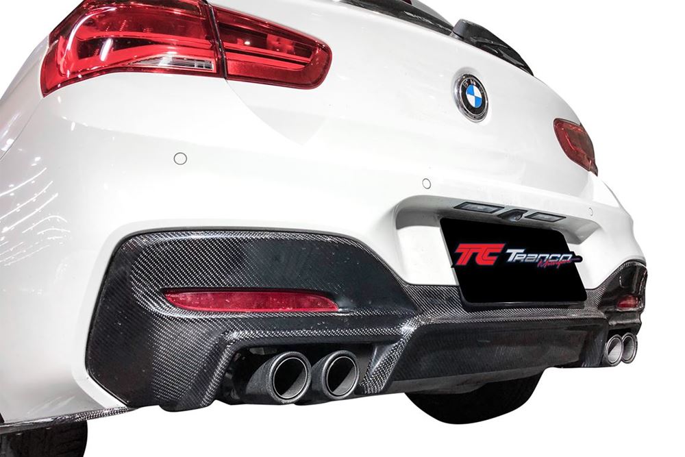 B12009<BR>  F20 LCI 小改款 E 後下巴 4出 FOR M保桿 <BR> 適用:M SPORT/ M TECH保桿  <BR>材質:碳纖維