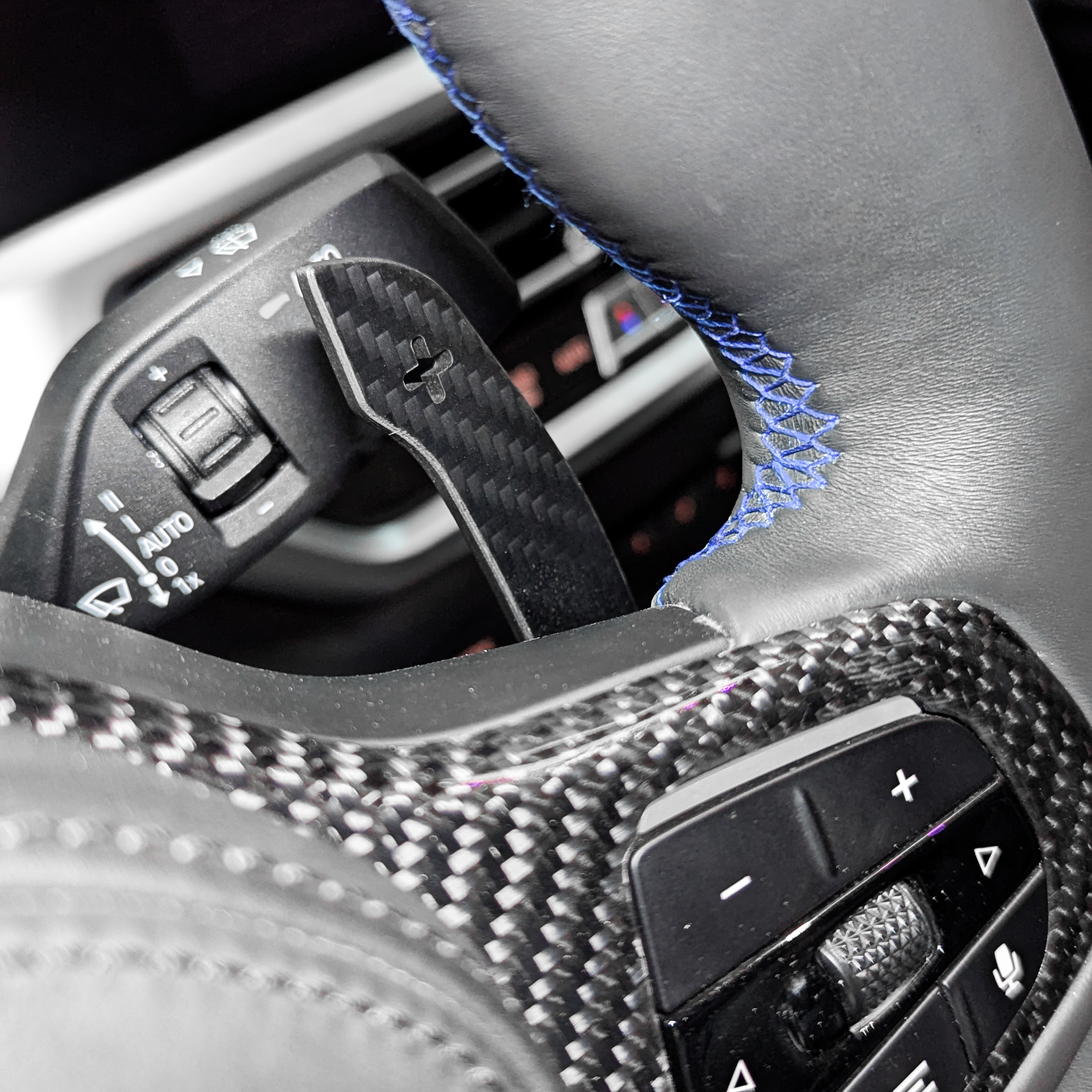 磁吸式碳纖維撥片