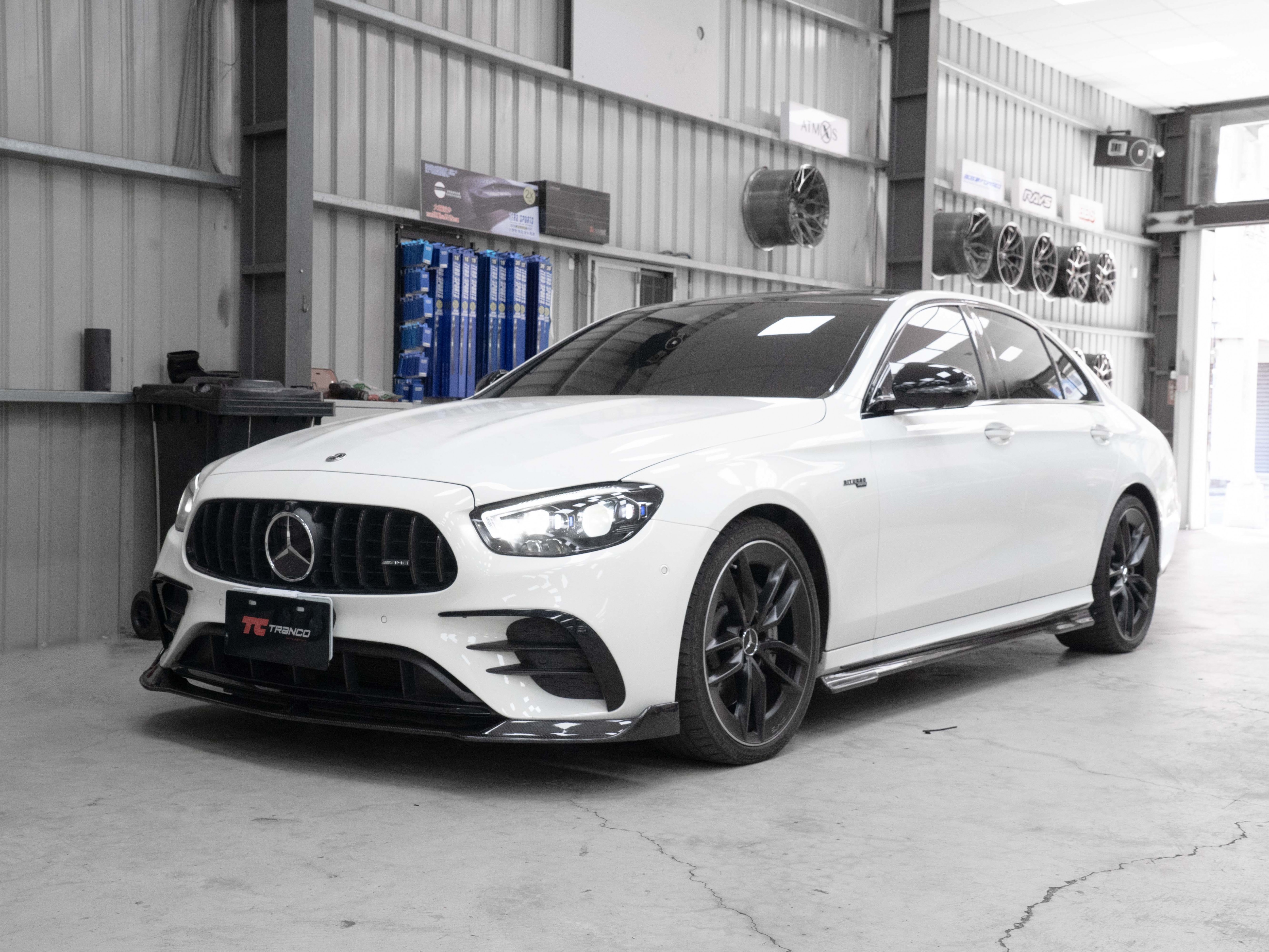 W213 V款 碳纖維前下擾流