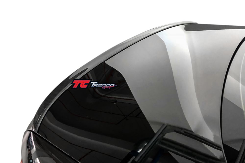 B53006   <BR>G30 尾翼 小鴨尾   <BR>適用:G30 四門 <BR>  材質:碳纖維