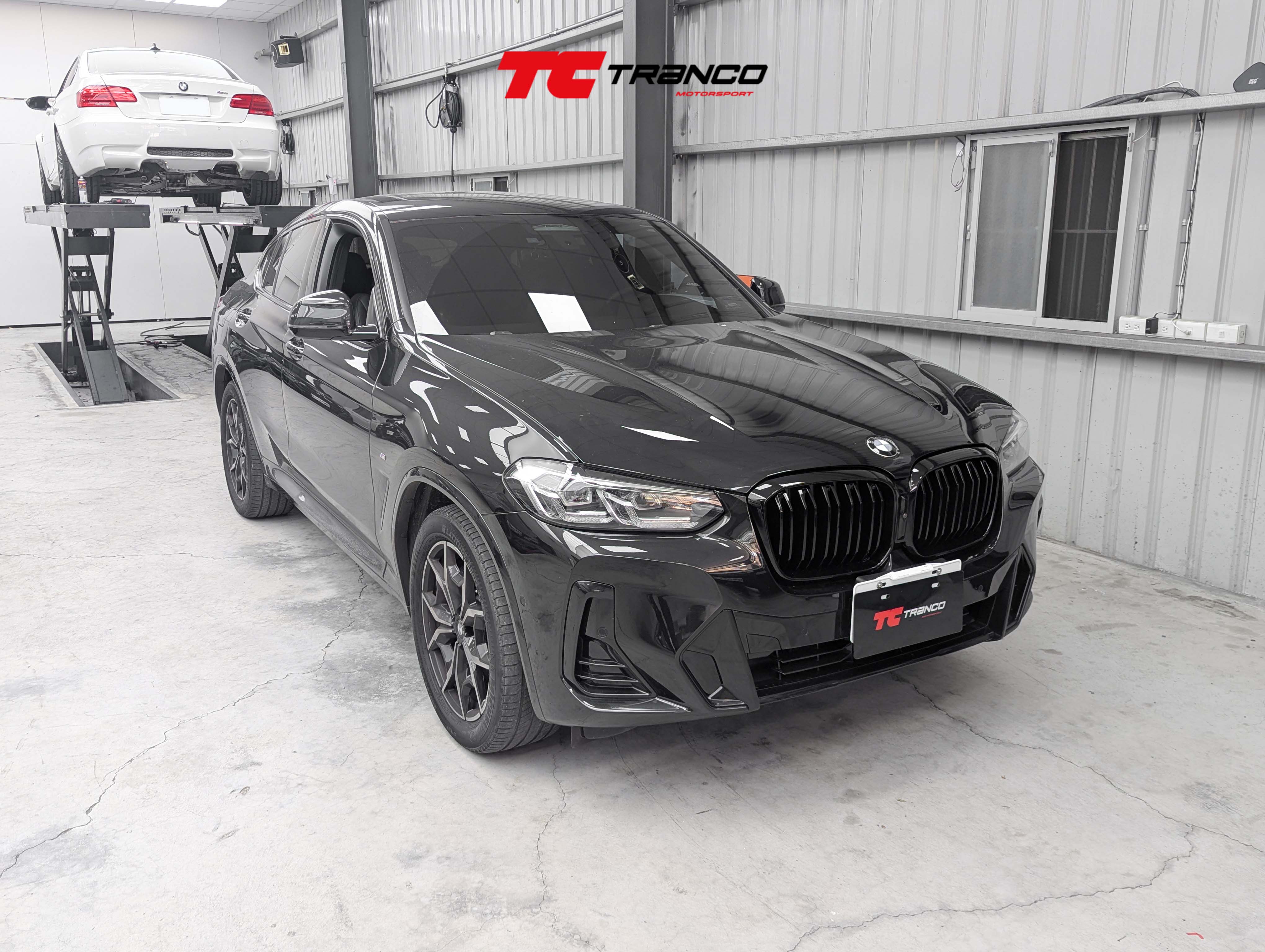 G02 X4 雙槓輛黑水箱罩