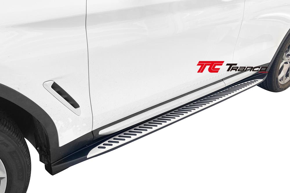 BX3X4010210 <BR> G01/02 車側踏板 M保  <BR>適用:M SPORT/ M TECH保桿 <BR> 材質:ABS