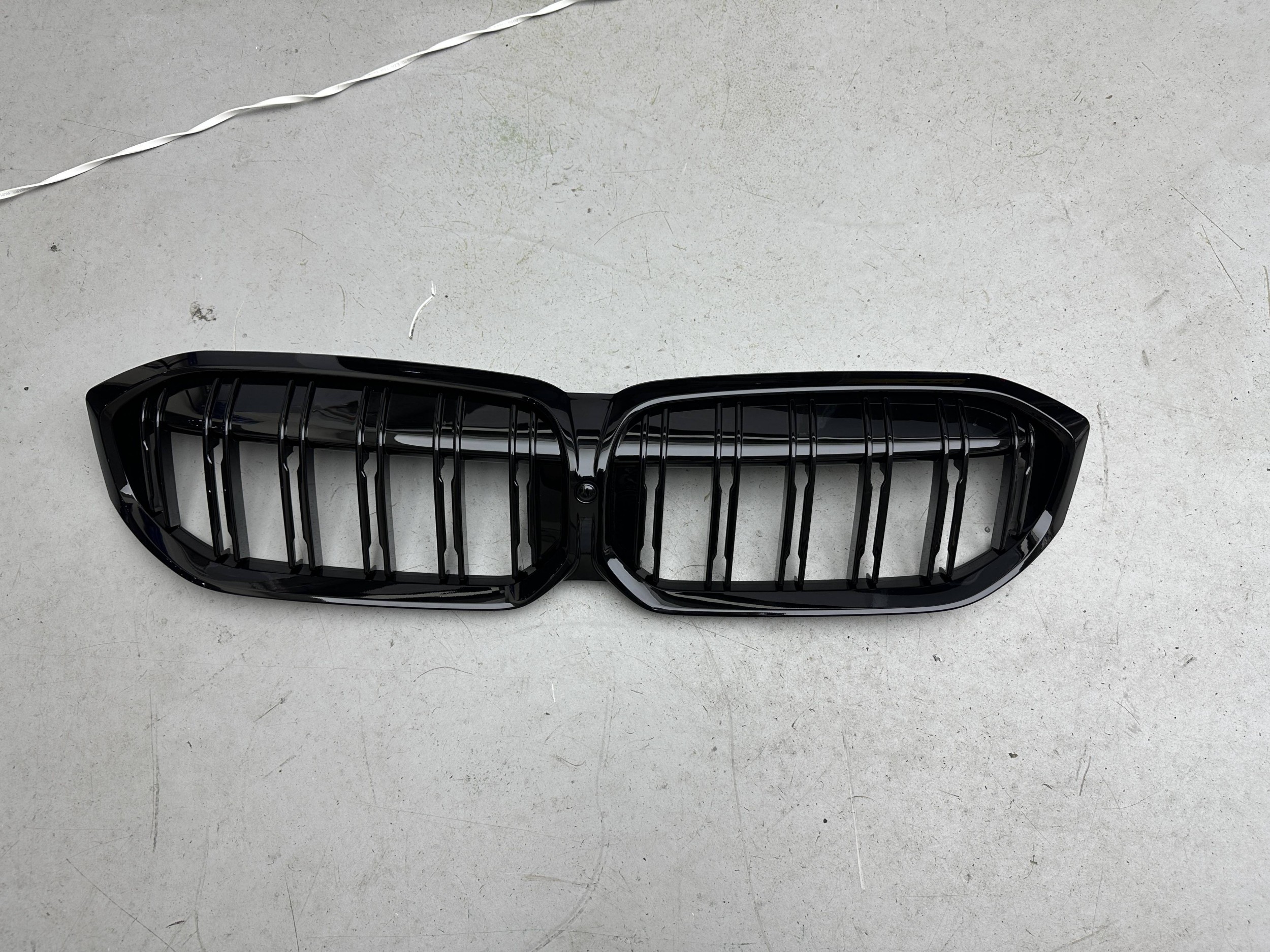 G20 G21 LCI 雙槓 亮黑 水箱罩