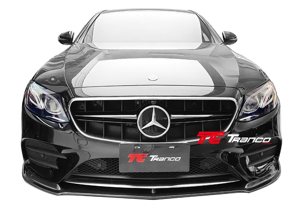 MC21301 <BR>  W213 前下巴 FOR AMG保桿 <BR>  適用:AMG保桿 <BR>  材質:碳纖維