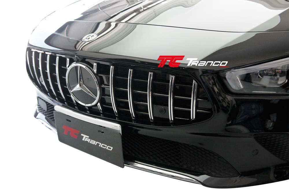 MCLA11803 <BR> CLA C118 GT 鍍鉻 水箱罩  <BR> 適用:C118  <BR> 材質:ABS