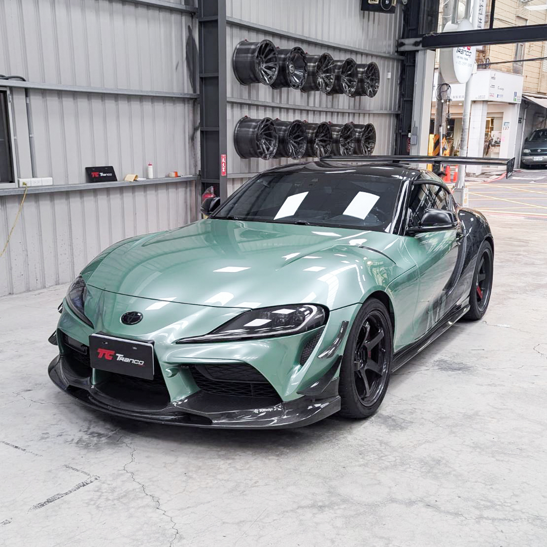 SUPRA 碳纖維前風刀