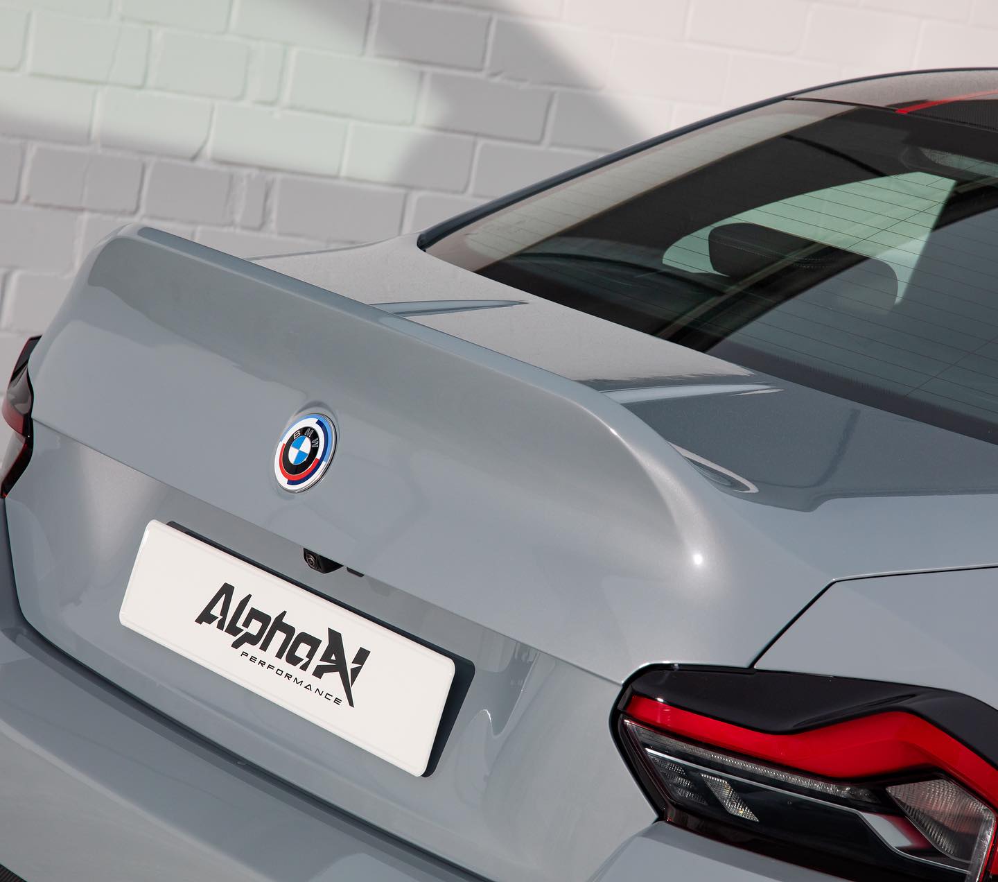 G87 M2 Alpha-N 碳纖維 後廂蓋