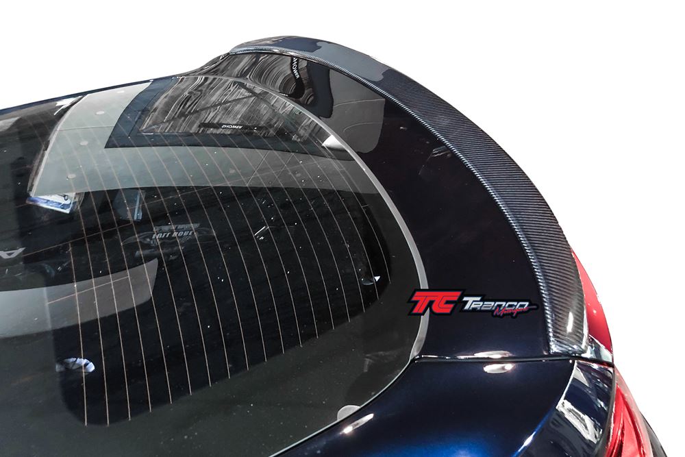 BX42602 <BR>  F26 P 大版 尾翼 <BR>  適用:F26 <BR>  材質:碳纖維