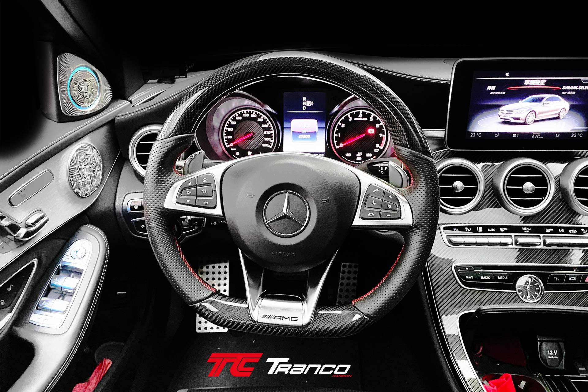 W212 方向盤 碳纖維 牛皮有洞