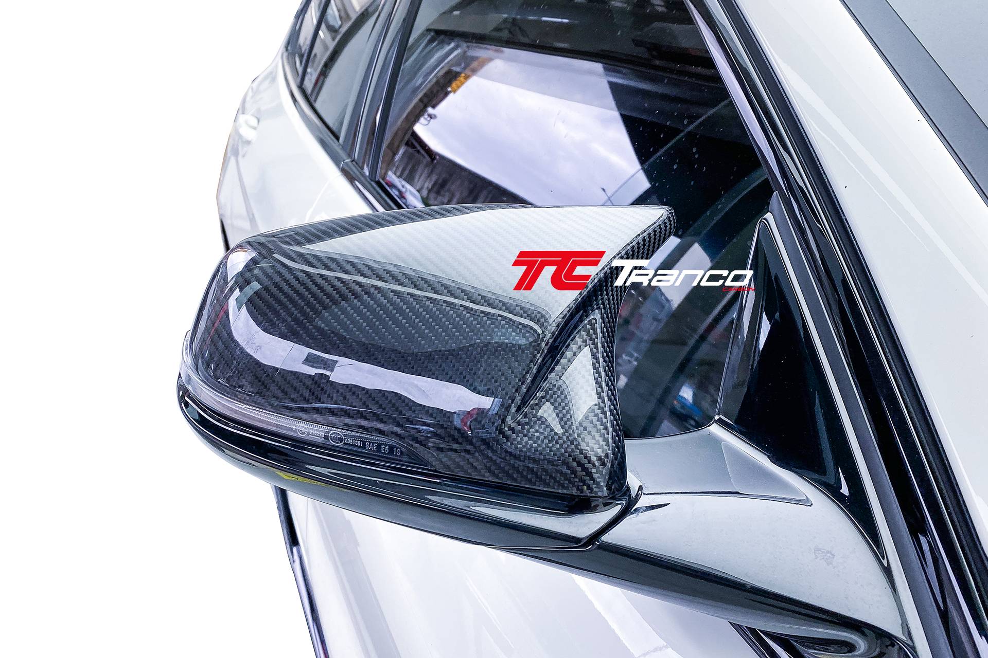 BMW F40  碳纖維 牛角 後視鏡蓋