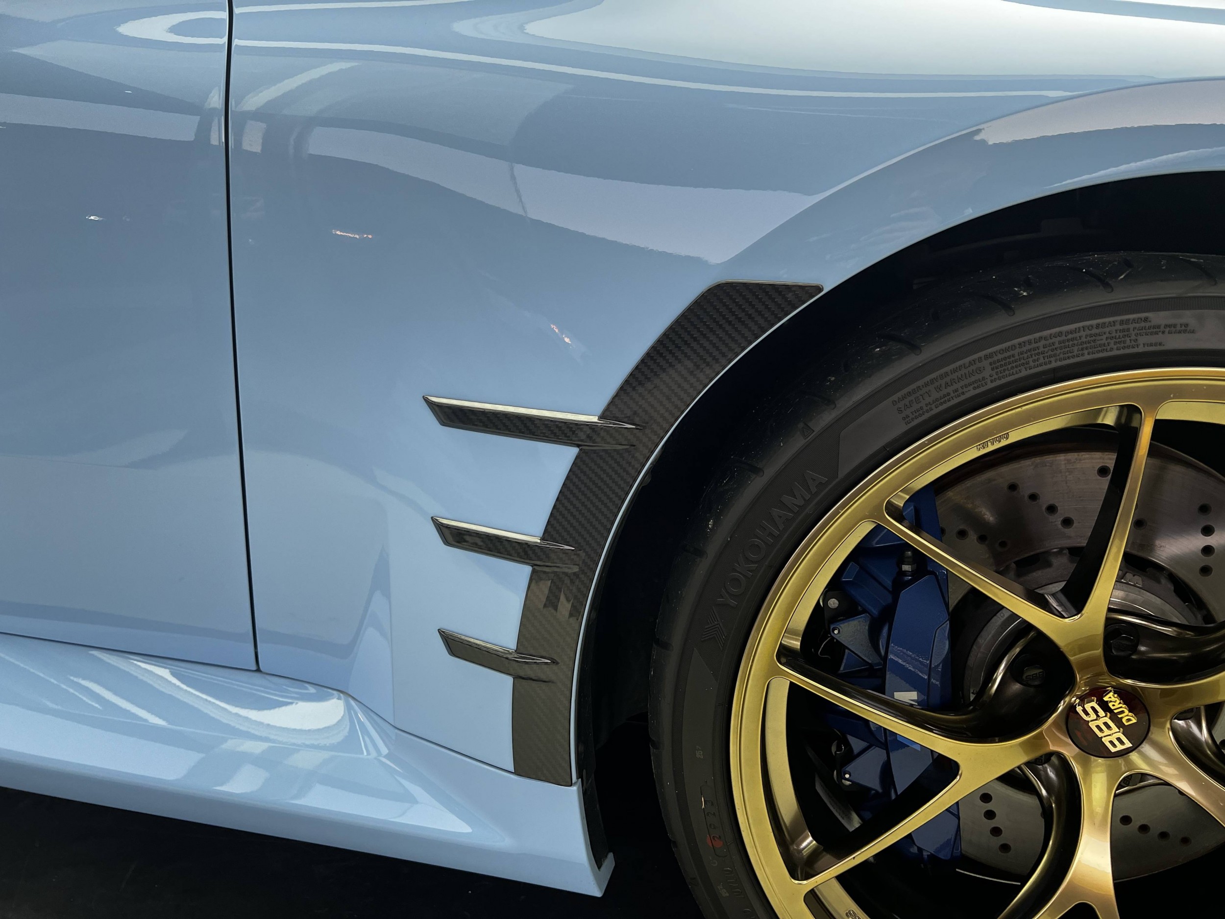 G87 M2 碳纖維 後輪弧