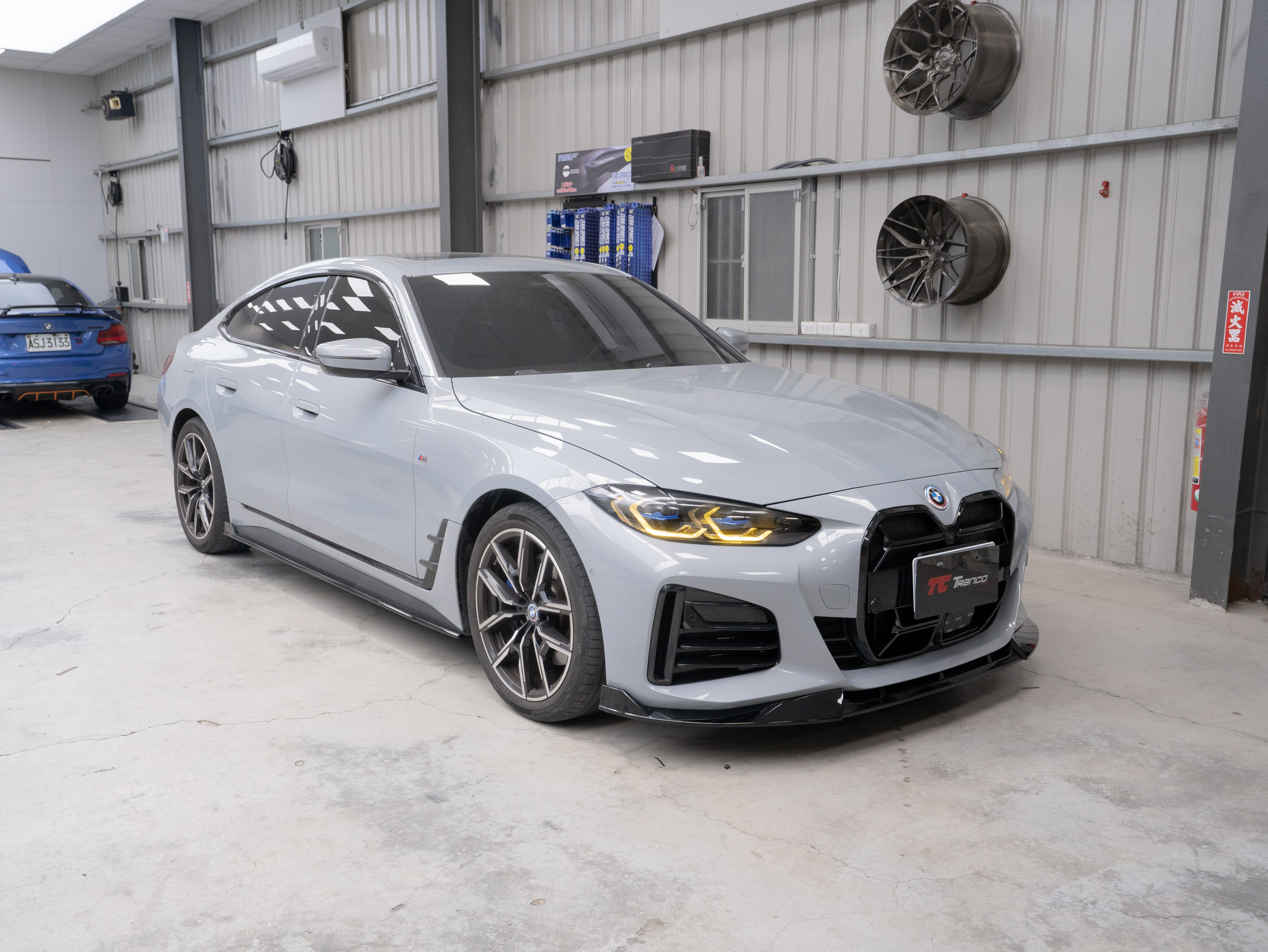 黃金眼日行燈光圈模組