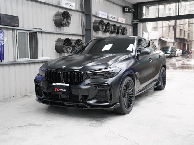 BMW G06 亮黑側裙