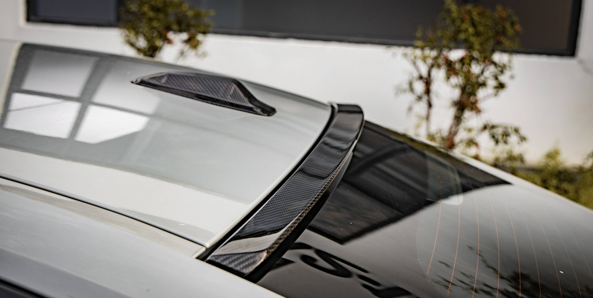 G26 i4 碳纖維 後上尾翼 後遮陽