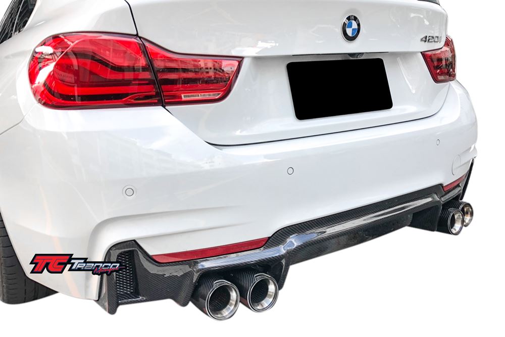 B43212 <BR>  F32/33/36 E 後下巴 (4出) FOR M 保桿 <BR>  適用:M SPORT/ M TECH保桿 <BR>  材質:碳纖維