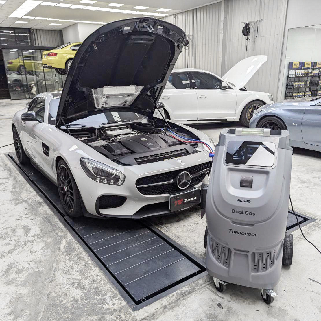 汽車冷氣不冷？趕快進行空調保養！