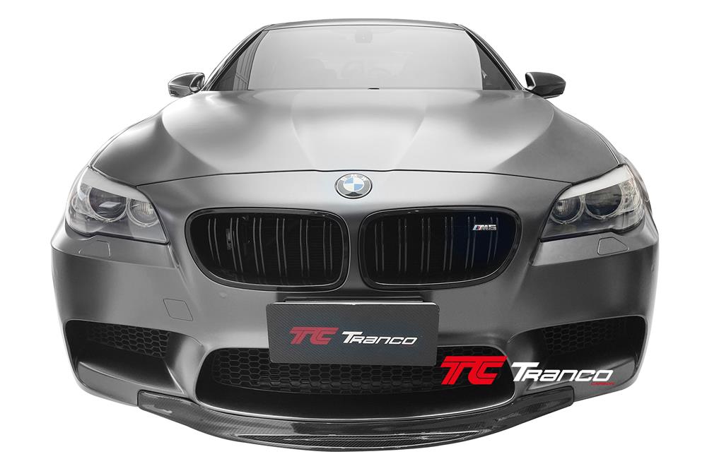 B51027<BR>F10 M5 R 前下巴<BR>適用:M5保桿<BR>材質:碳纖維