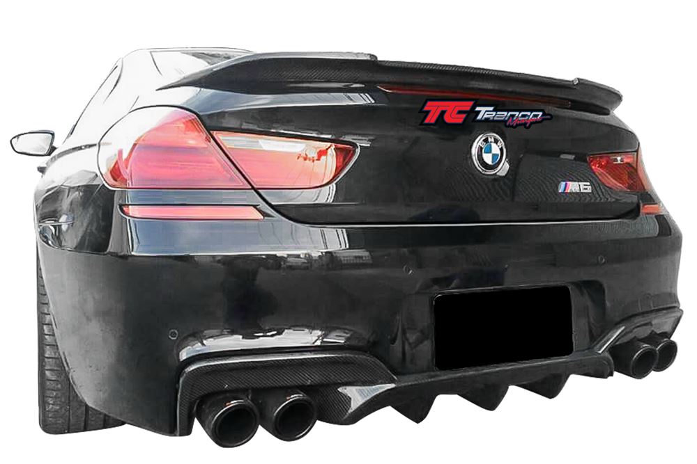 B606121308<BR>F06 PD 尾翼<BR>適用:F06 四門<BR>材質:碳纖維