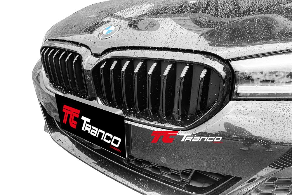 B53013<br>  G30/G31 <br> 小改款 單槓 亮黑 水箱罩 鼻頭  <br> 適用:G30 G31  材質:ABS