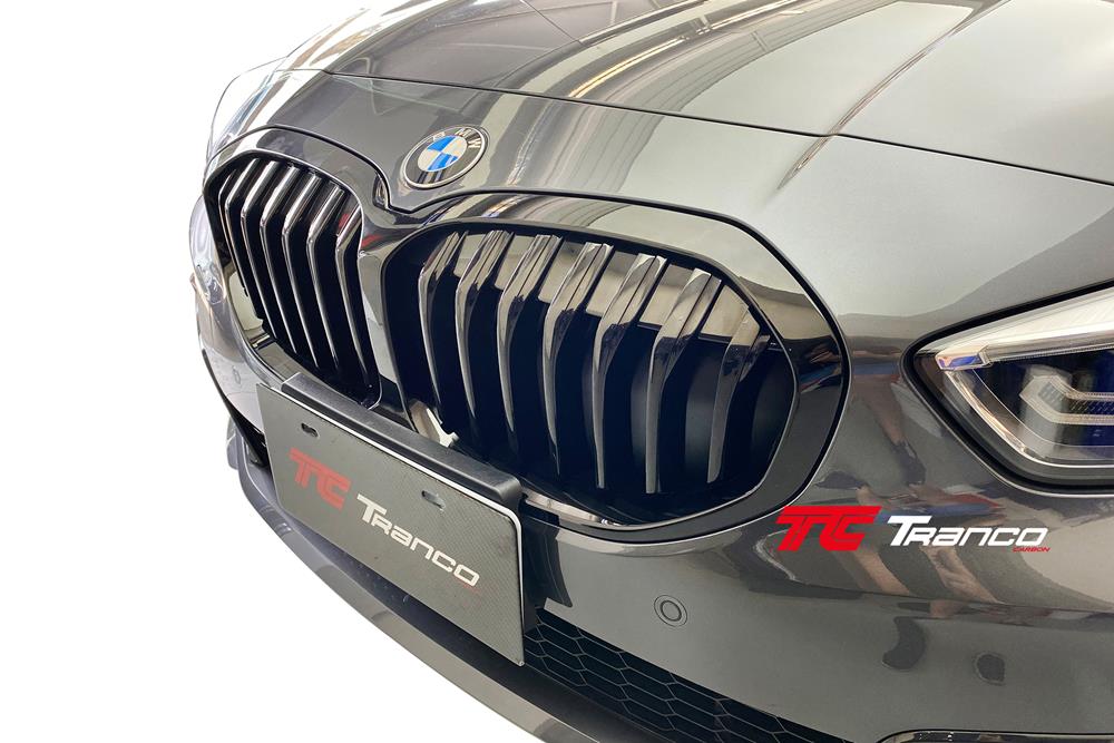 B14001 <br>  F40 單槓 亮黑 水箱罩  <br> 適用:F40  <br> 材質:ABS