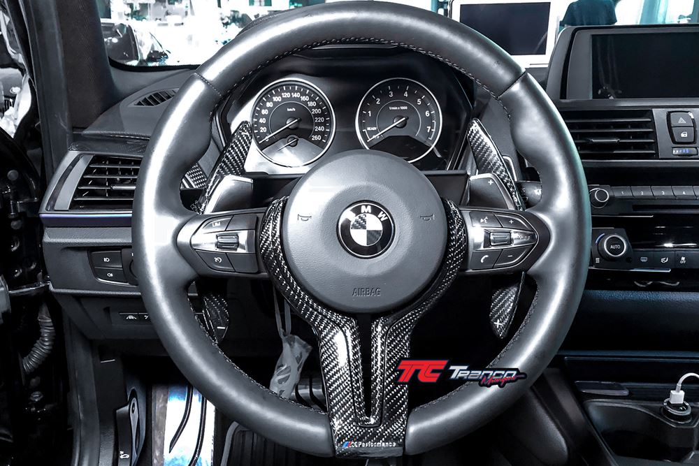 BU09 <br>  F34 3GT 方向盤外飾蓋  <br> 適用:M3/M4方向盤<br>   材質:全碳