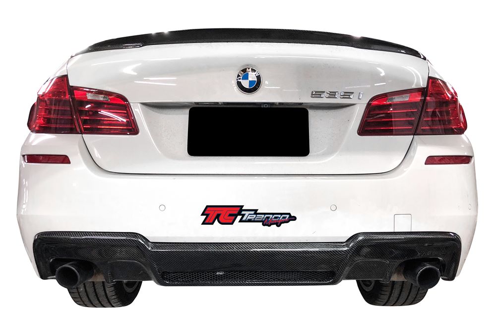 B51021<BR>F10/11 E款 後下巴 (4出) FOR M 保桿<BR>  適用:M Sport/ M tech保桿 <BR> 材質:碳纖維