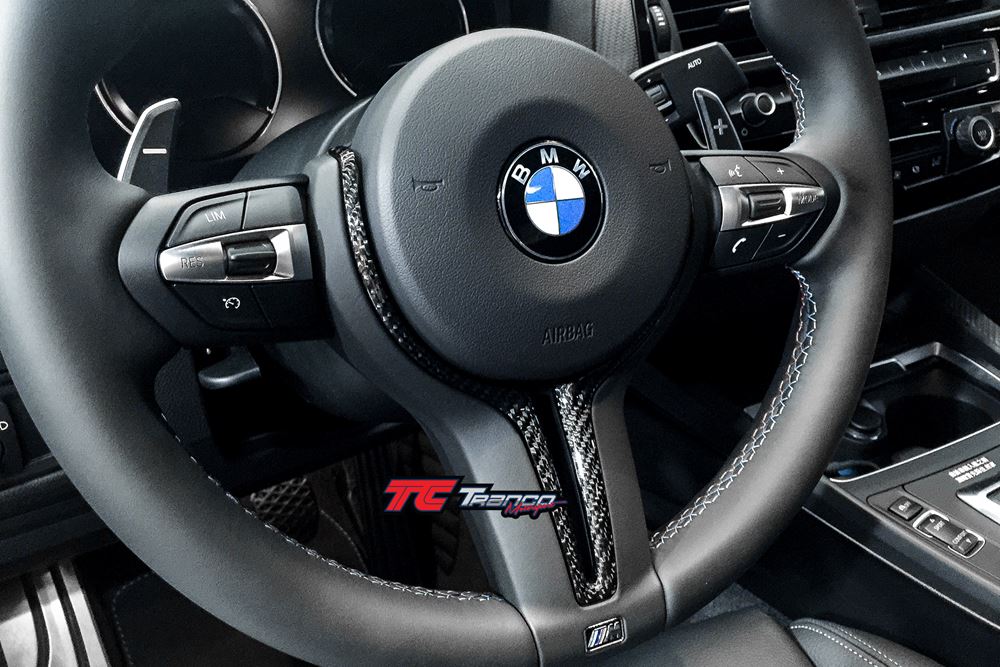 BU08 <br>  F34 3GT 方向盤內飾蓋 <br>  適用:M3/M4方向盤 <br>  材質:碳纖維