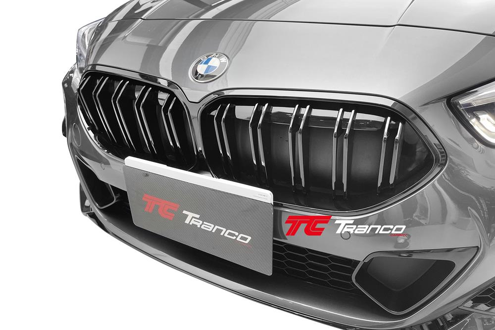 BX24402 <br>  F44 雙槓 亮黑 水箱罩 <br>  適用:F44  <br> 材質:ABS