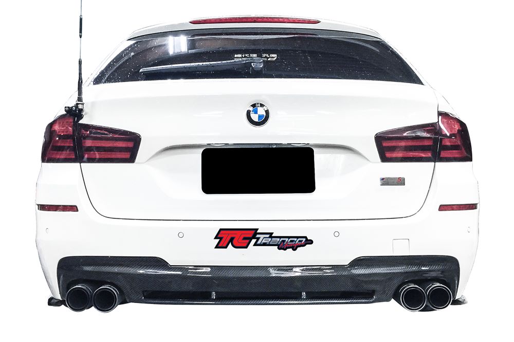 B51022<BR>F10/11 H 後下巴 (4出) FOR M 保桿<BR>適用:M Sport/ M tech保桿<BR>材質:碳纖維