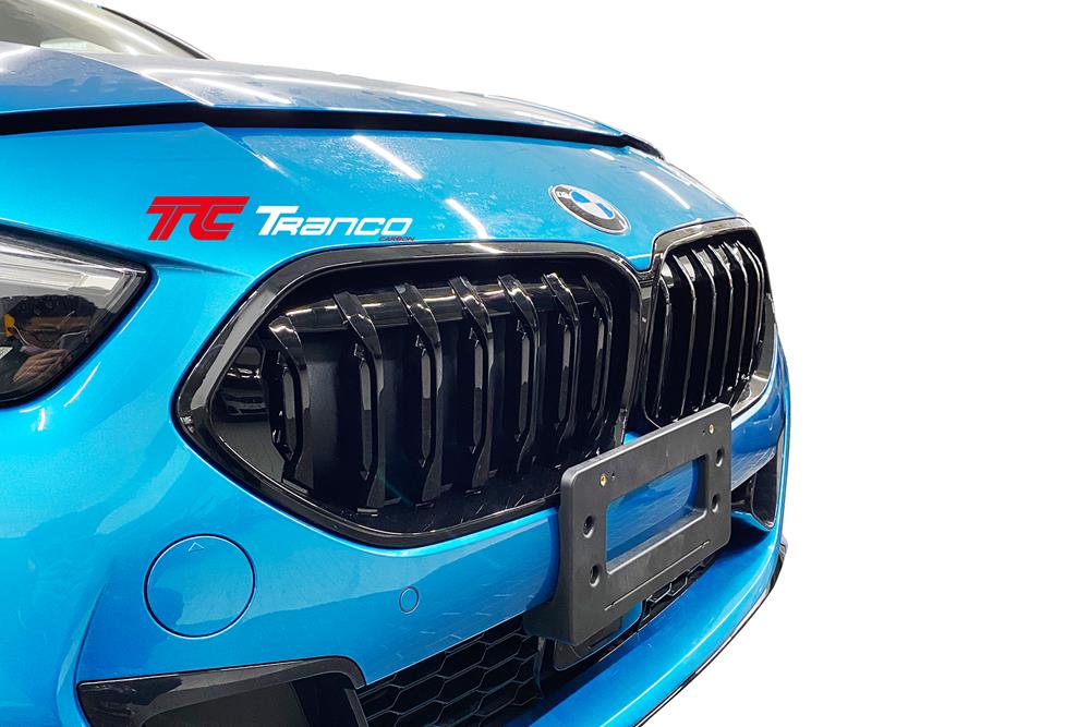 BX24401 <br>  F44 單槓 亮黑 水箱罩 <br>  適用:F44 <br>  材質:ABS