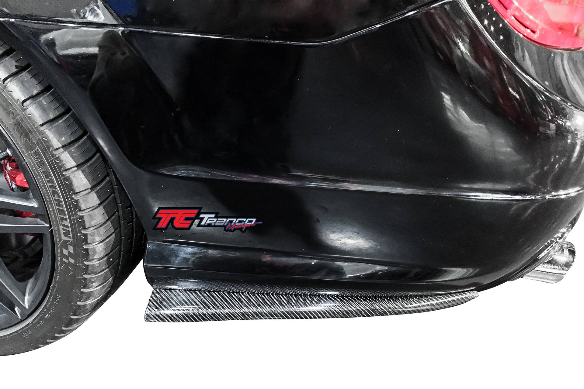 W204 LCI 小改款 後保定風翼 AMG C63保