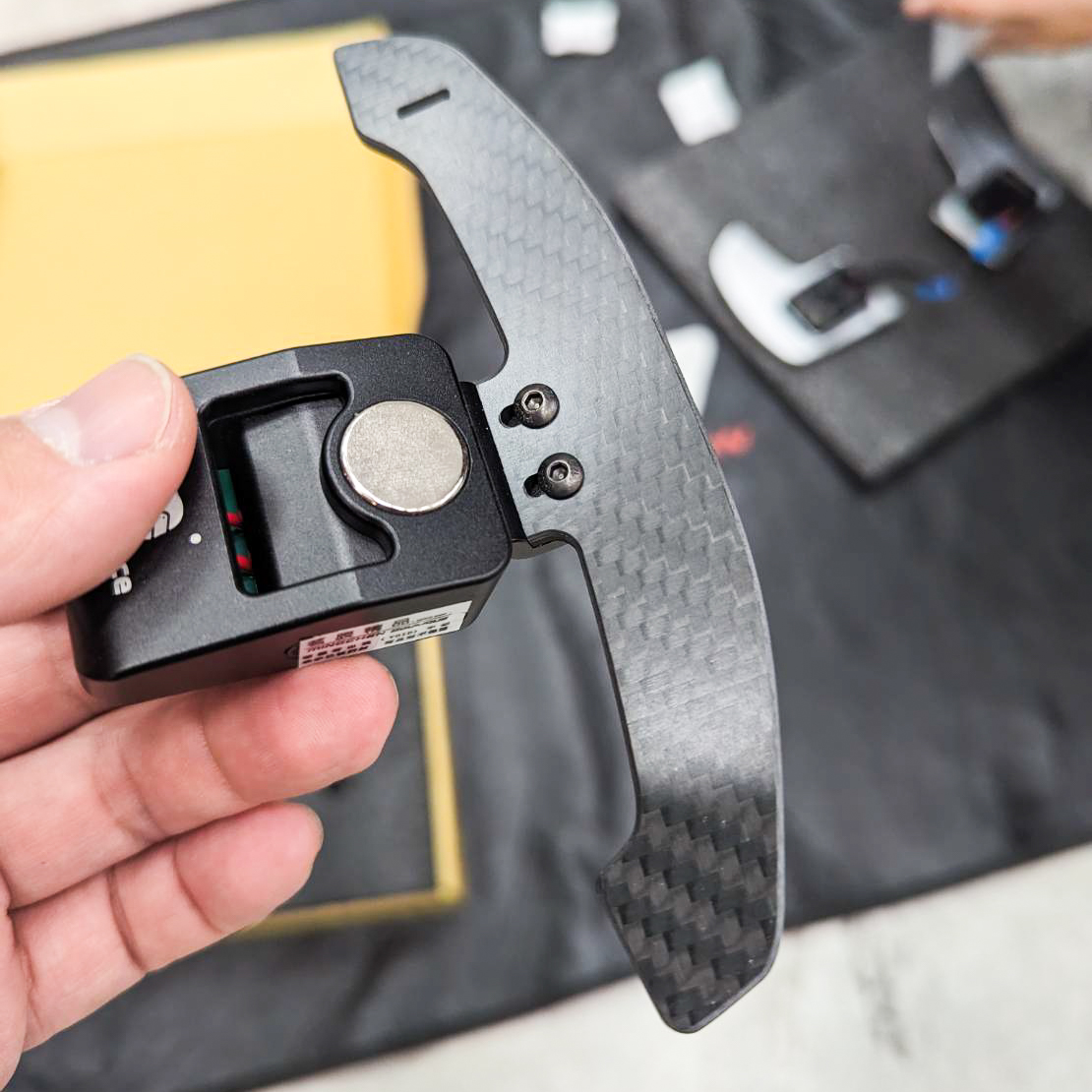 磁吸式換檔撥片