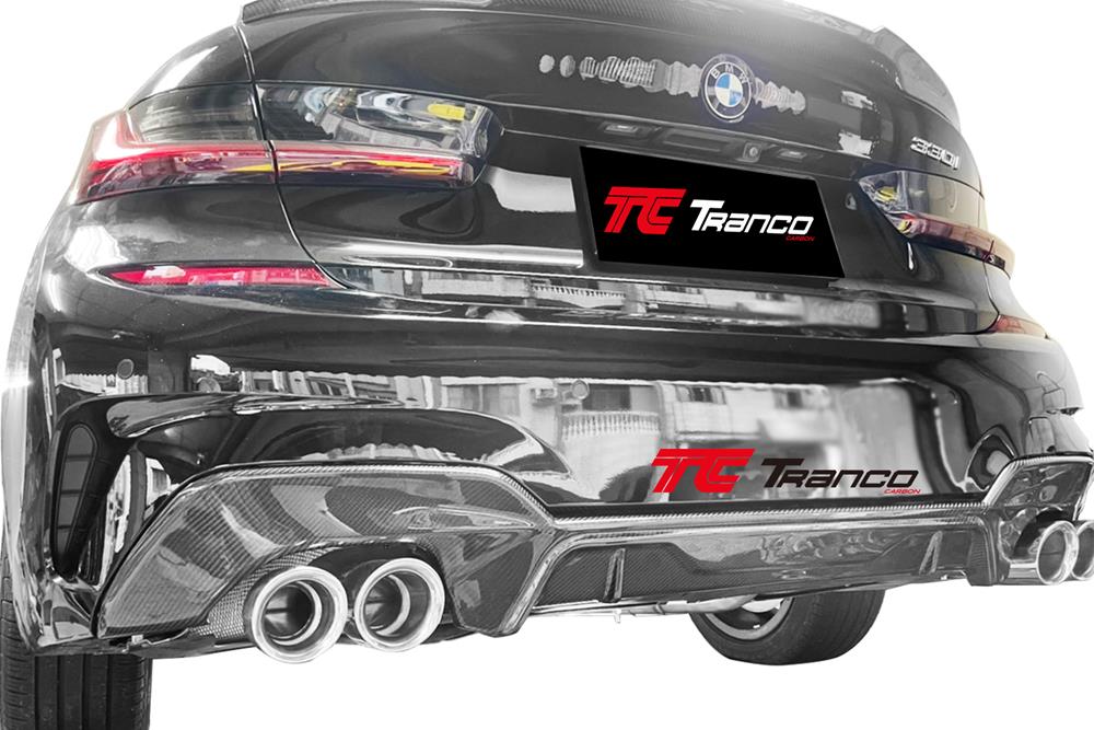 B32010  <BR>G20/G21 P 後下巴 四出 FOR M 保桿  <BR>適用:M SPORT/ M TECH保桿 <BR> 材質:碳纖維