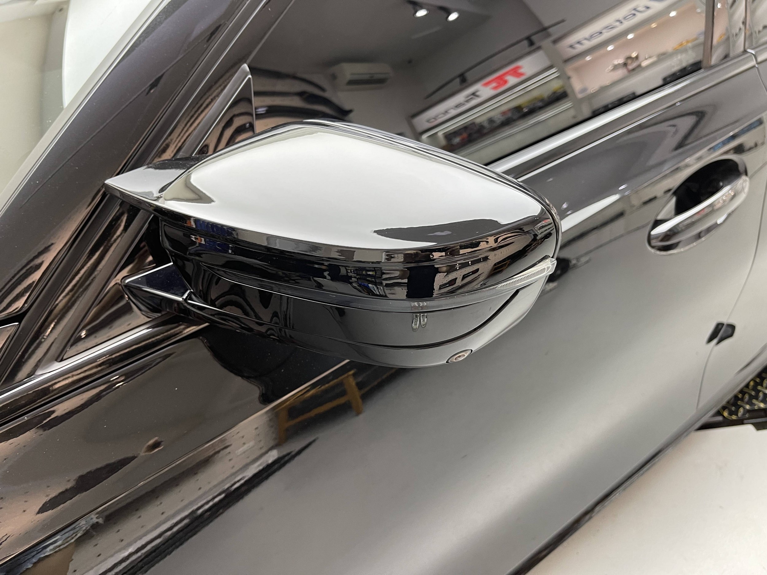 G22 G26 i4 牛角 亮黑 後視鏡蓋