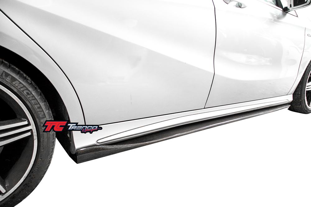 MA17605 <br> W176 R 側裙定風翼 AMG/A45保桿 <br> 適用:AMG/A45保桿  <br>材質:碳纖維