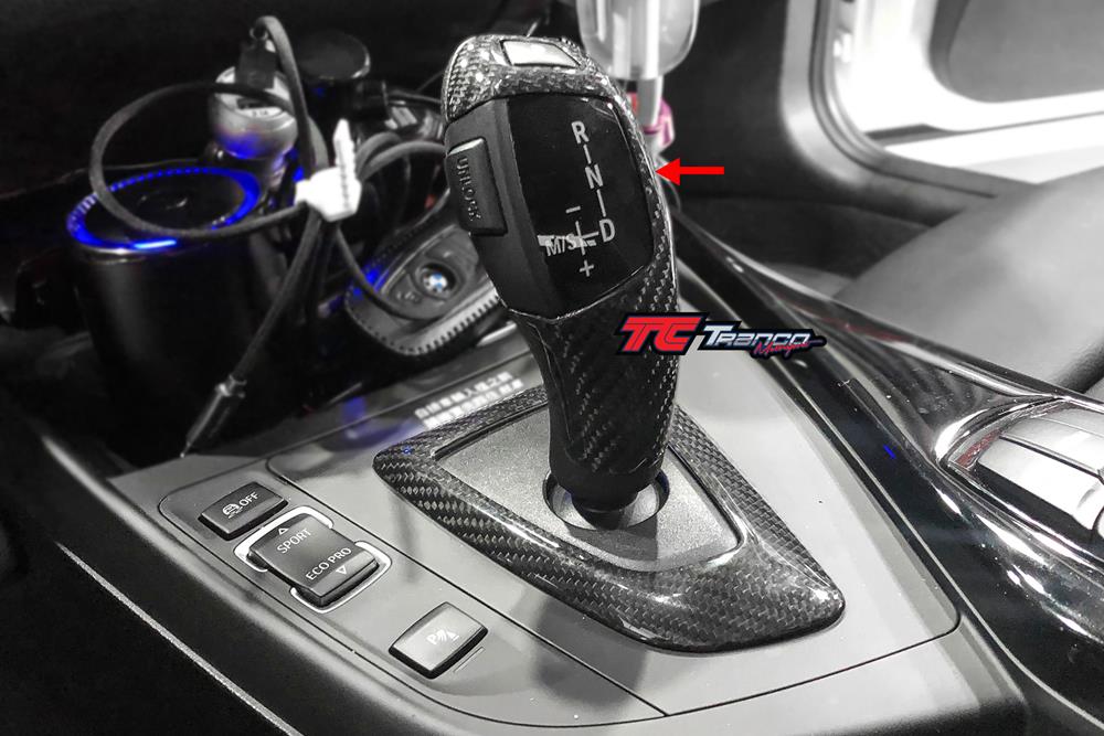 B33412 <br>  F34 3GT 排檔桿蓋 排擋頭蓋 替換式 <br>  適用:F34 3GT<br>   材質:碳纖維