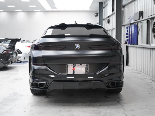 BMW G06 後上碳纖維尾翼