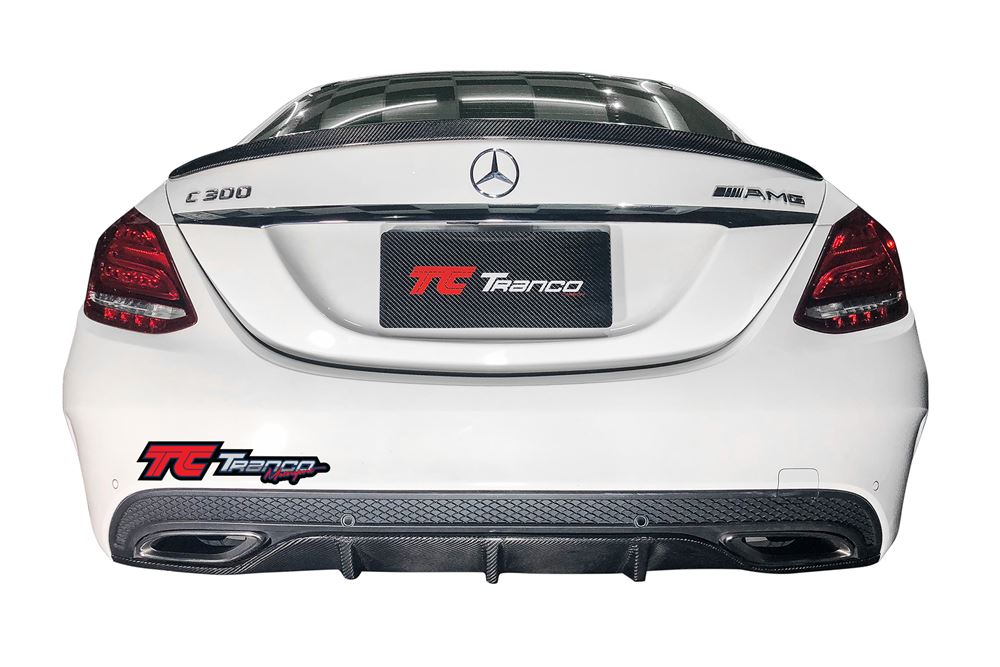 MC20507  <BR>W205 後下巴貼片 AMG保桿<BR>  適用:AMG保桿  <BR>材質:碳纖維