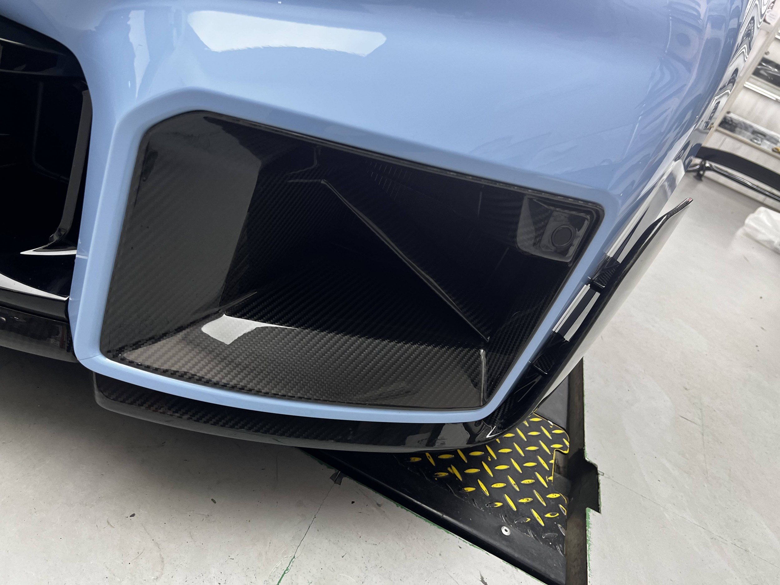 G87 M2 碳纖維 前風口