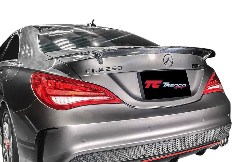 MCLA11726  <br>CLA C117 4門 RT 尾翼  <br>適用:C117四門  <br>材質:碳纖維