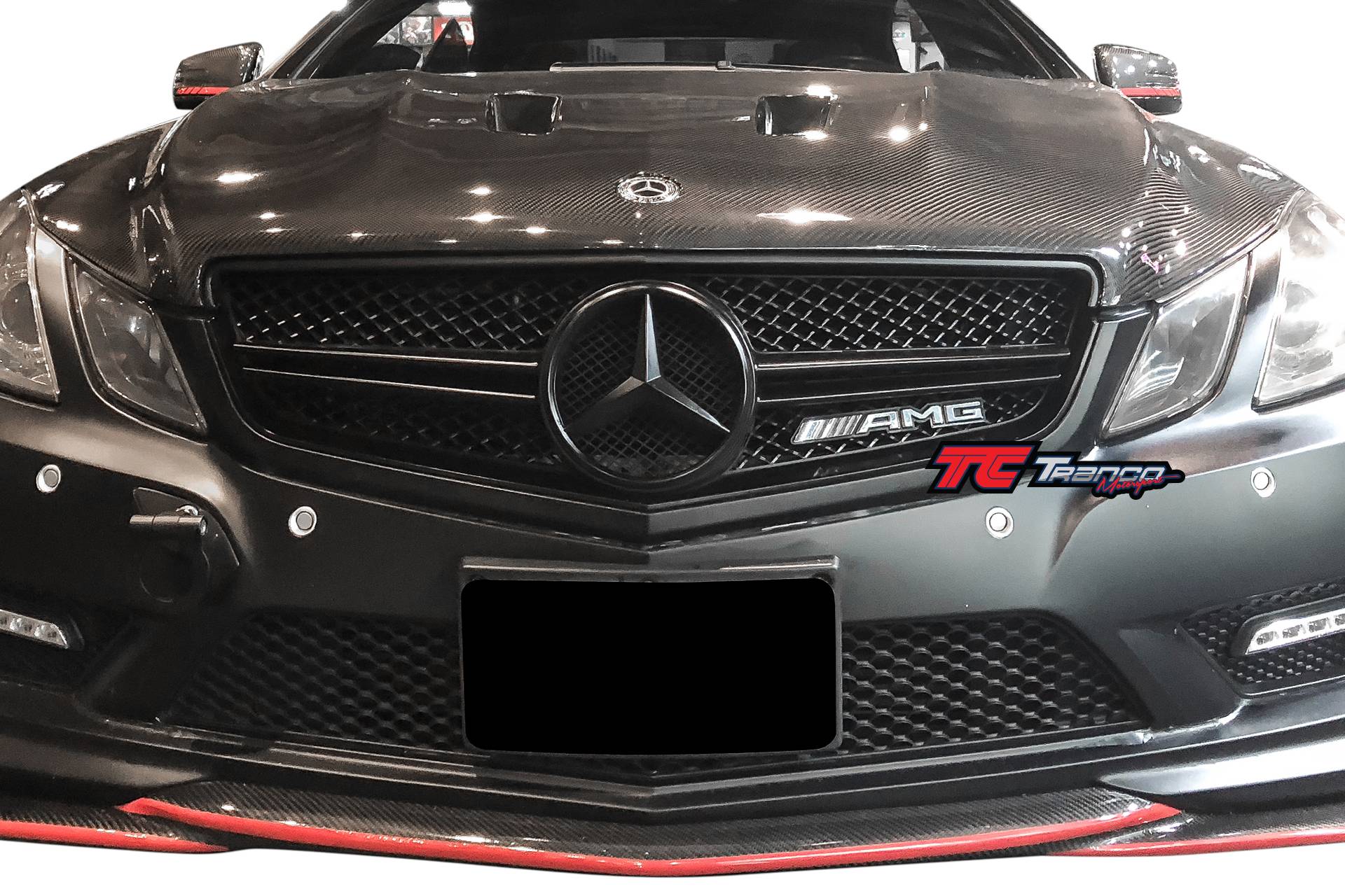 W207 改款前 E63 全霧黑 水箱罩