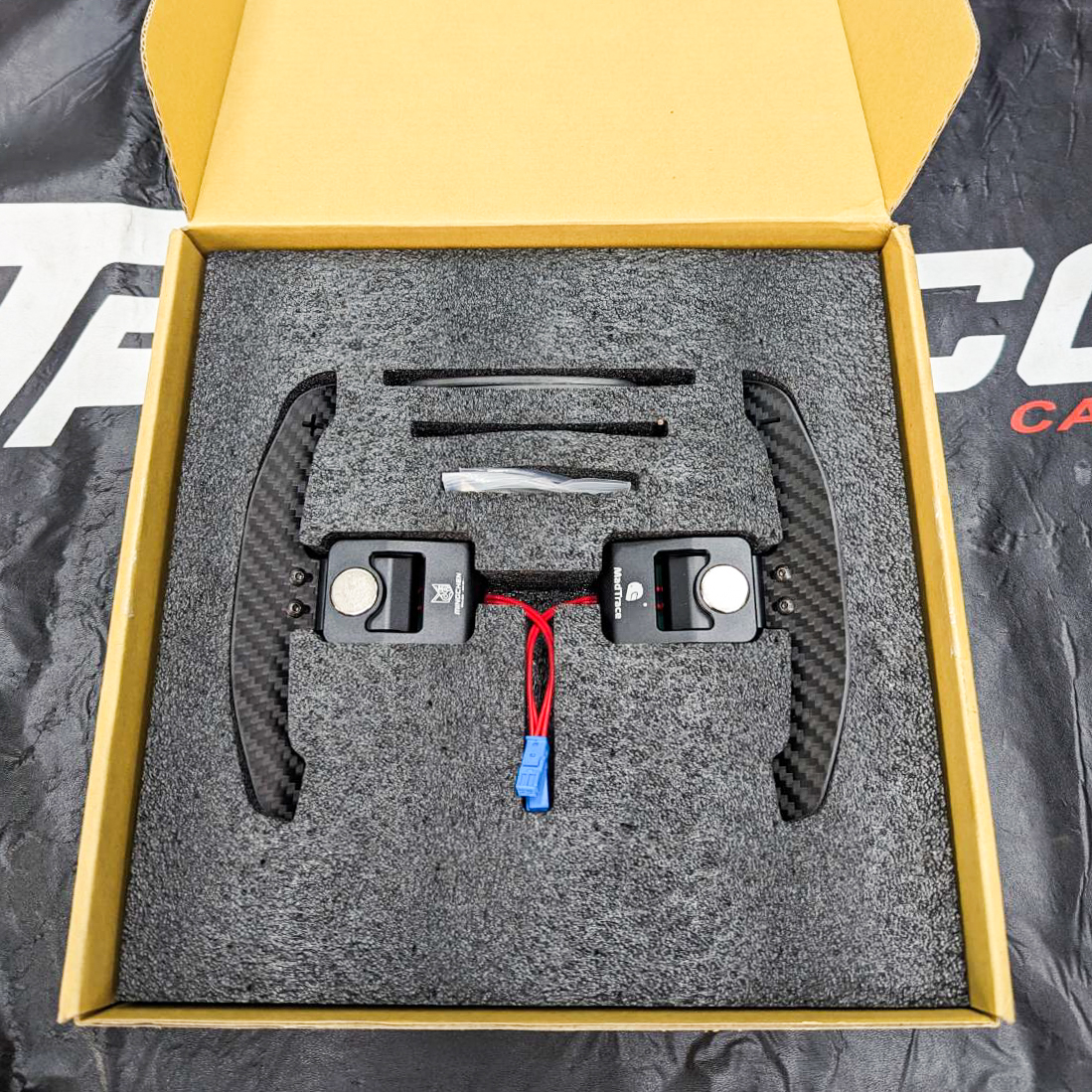 磁吸式碳纖維撥片